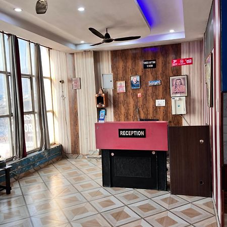 Hotel Pushpanjali Халдвани Экстерьер фото